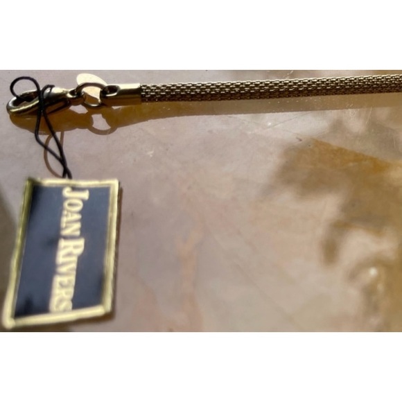 Joan Rivers Herringbone Western Antique Large Gold Clasped Bracelet - Picture 8 of 11